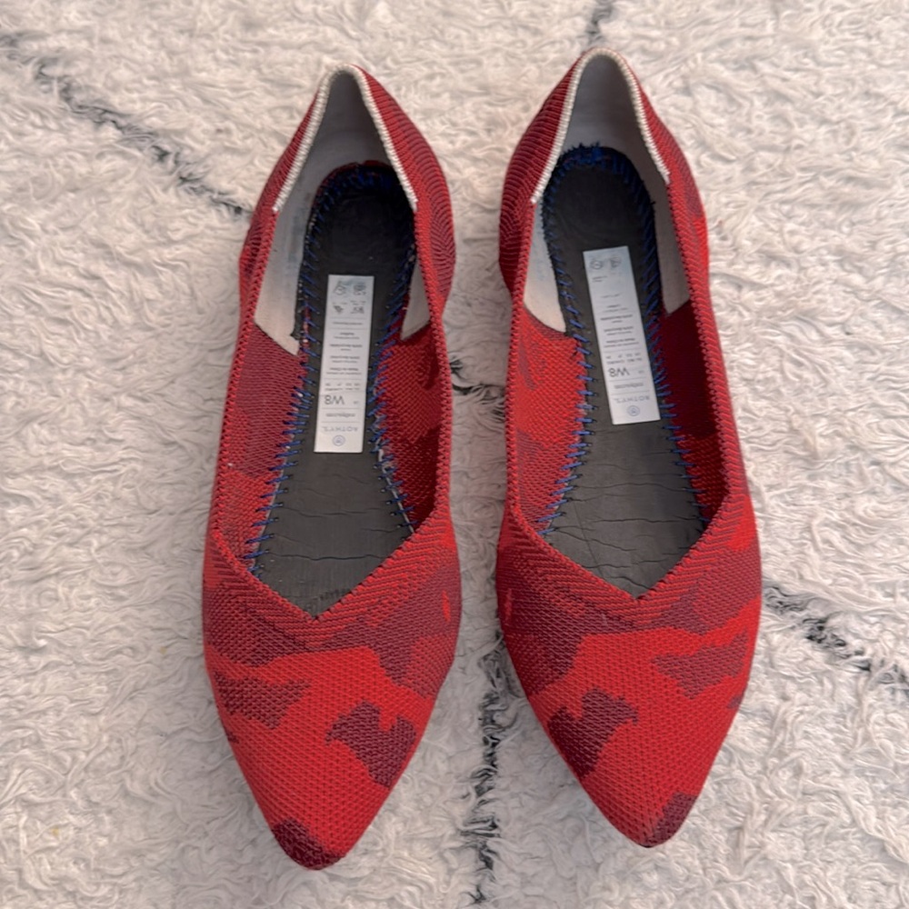 Rothy’s Point - Red Camo - size 8 - Picture 2 of 4